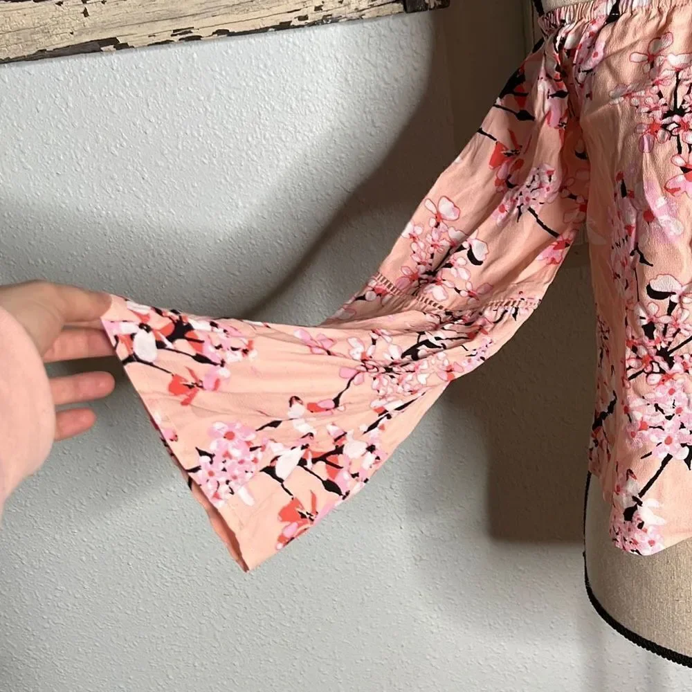 Cupcakes And Cashmere Cherry Blossom Off Shoulder Blouse Crop Top Trim Size Extr - Picture 5 of 11